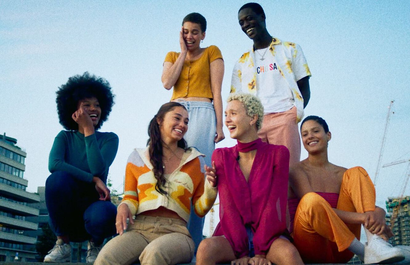 image supporting case